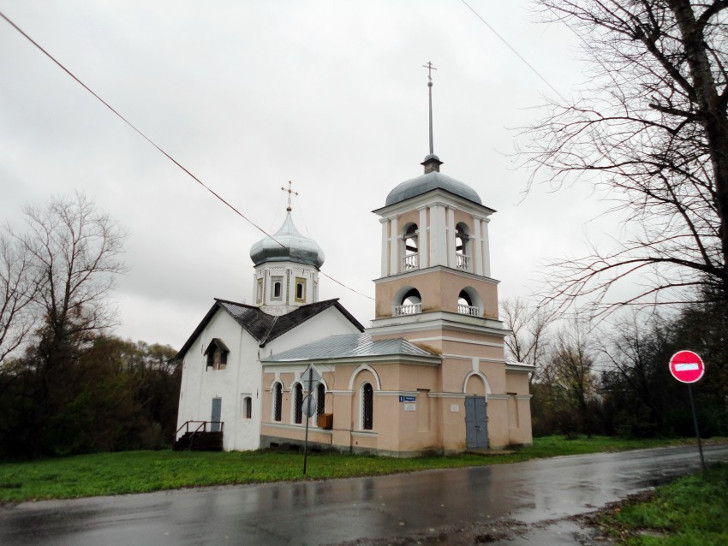 Церковь Троицы Живоначальной в Ямской слободе в Великом Новгороде