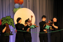 Отчетный концерт творческих коллективов Клинского Дома Детского творчества  на сцене клуба Майдановский (фото В.Кузьмин, апрель, 2022)