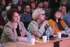 Шоу «Караоке-Батл» на сцене МЦ «Стекольный» (фото В.Кузьмин, март, 2022)