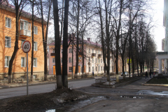 Улица Захватаева  (фото В.Кузьмин, апрель, 2022)