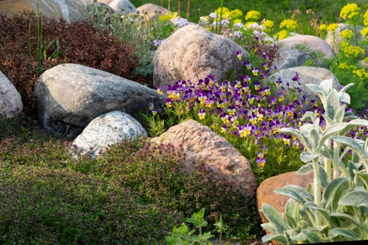 Искусственные камни для сада и ландшафта