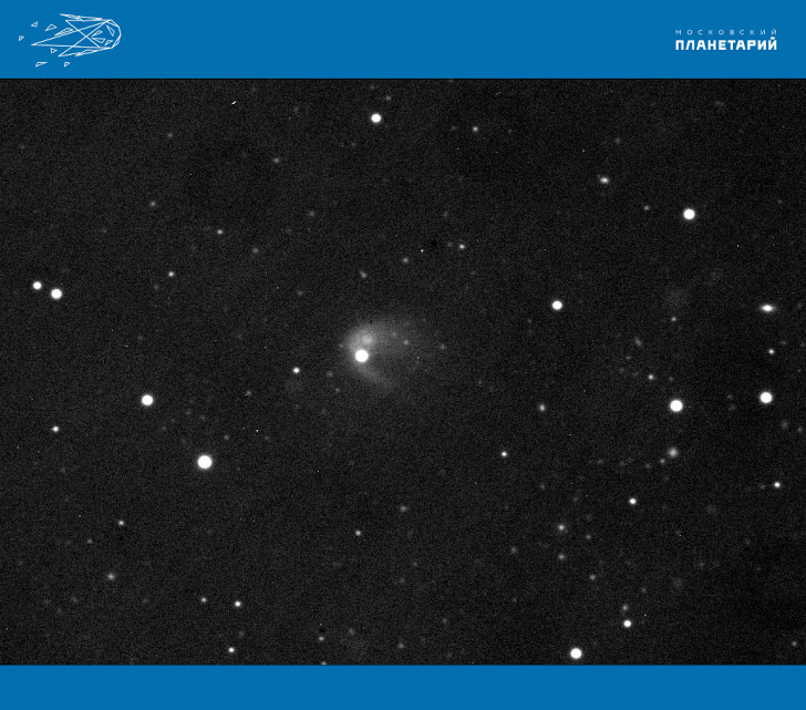 Астерид 596 Scheila выглядит как комета. Обсерватория Стюарда, штат Аризона (США), 12 декабря 2010 года. 