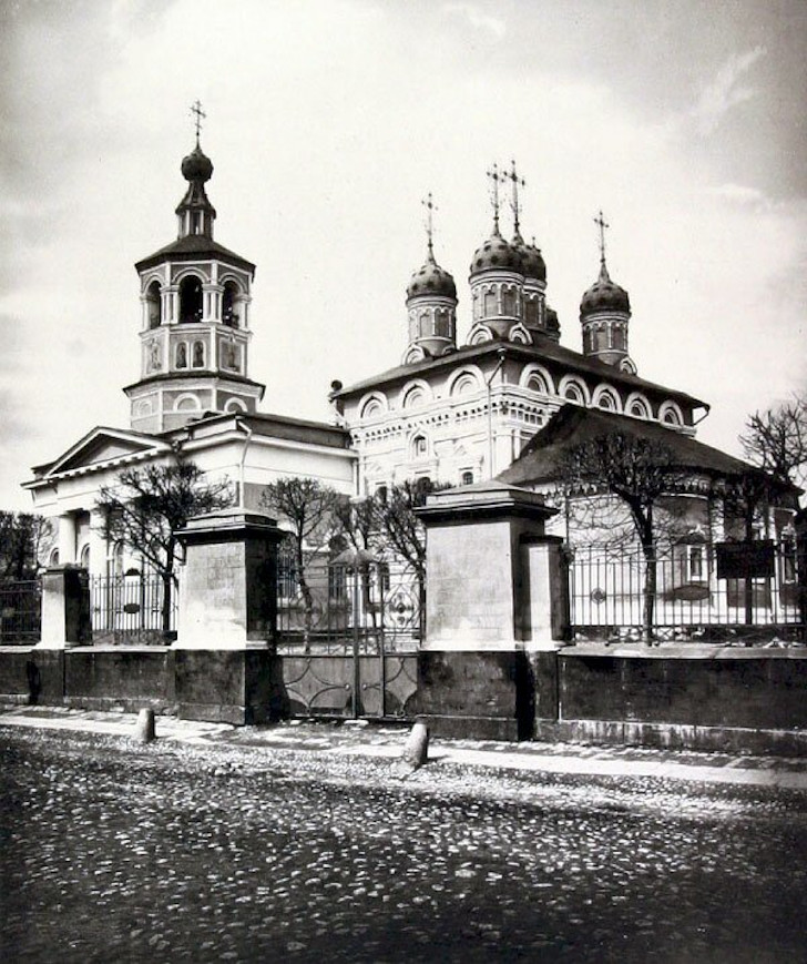 Церковь Харитона Исповедника в Огородной слободе. Фотография из альбома Николая Найденова. 1882 год
