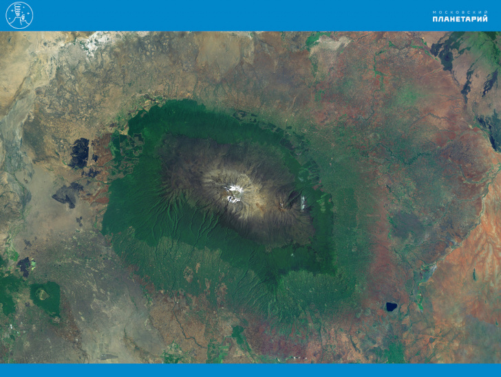  Гора Килиманджаро, снимок из космоса. 