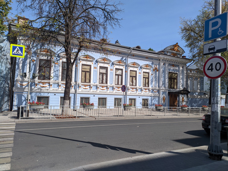Историческая архитектура в Нижнем Новгороде (фото Олег Д., август, 2022)