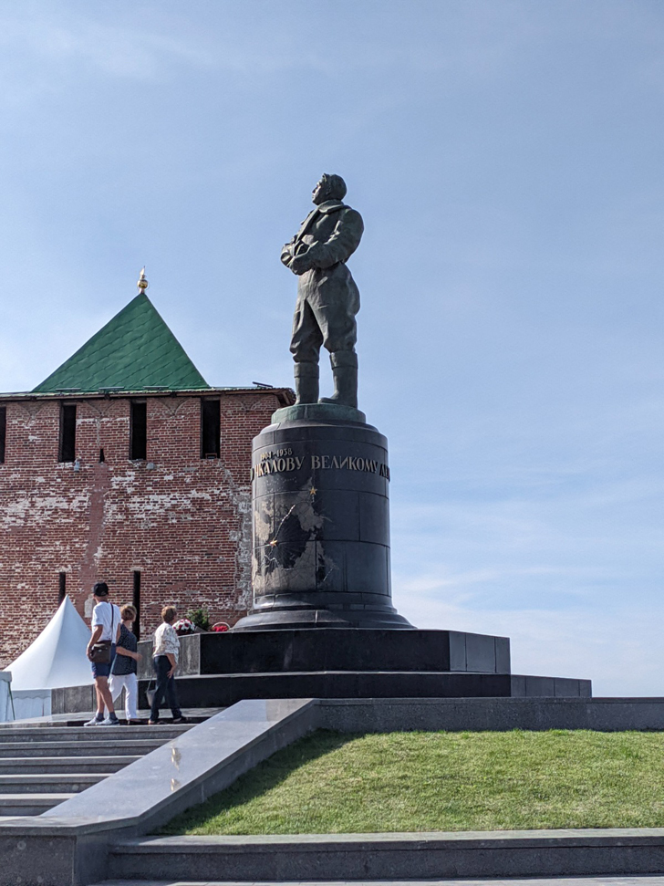 г.Нижний Новгород, Верхне-Волжская набережная (фото Олег Д., август, 2022)