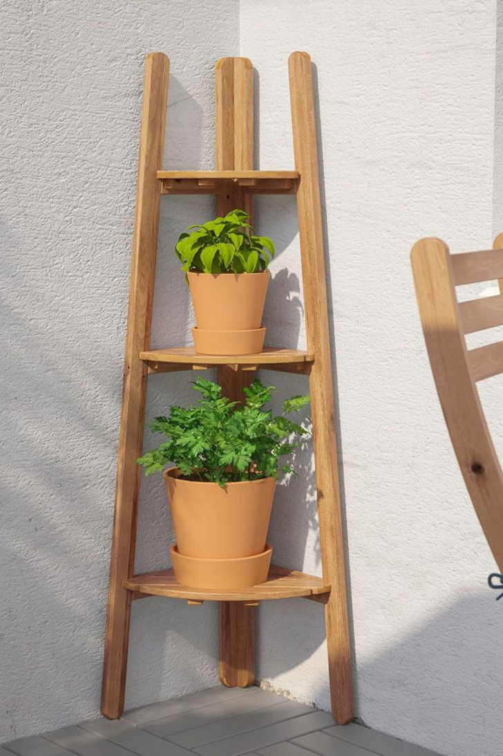 Размещение растений на полках. © IKEA