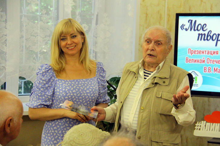 Презентация новой книги В.В.Матросова (фото В.Кузьмин, июнь, 2023)