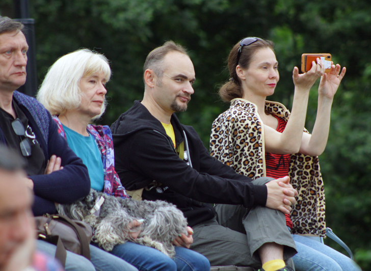 Концерт «Солистов Москвы» в Клину на водной сцене Сестрорецкого парка (фото В.Кузьмин, июнь, 2023)