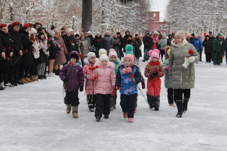 В память о тяжелых временах из 1941 года (фото В.Кузьмин, г.Высоковск, декабрь, 2022)