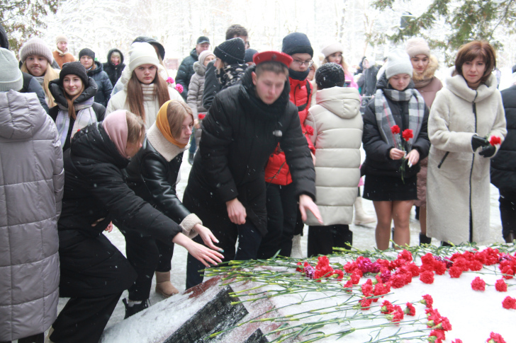 В память о тяжелых временах из 1941 года (фото В.Кузьмин, г.Высоковск, декабрь, 2022)