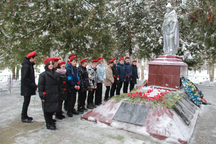 В память о тяжелых временах из 1941 года (фото В.Кузьмин, г.Высоковск, декабрь, 2022)