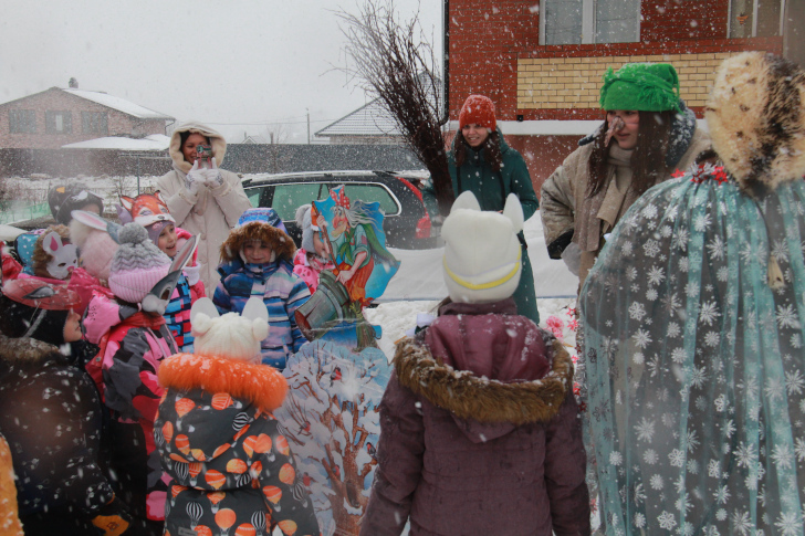 Как детям подарили праздник (фото В.Кузьмин, декабрь, 2022)