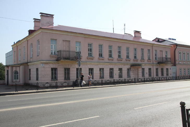 15 Дом Горшкова (1845 год), Советская площадь