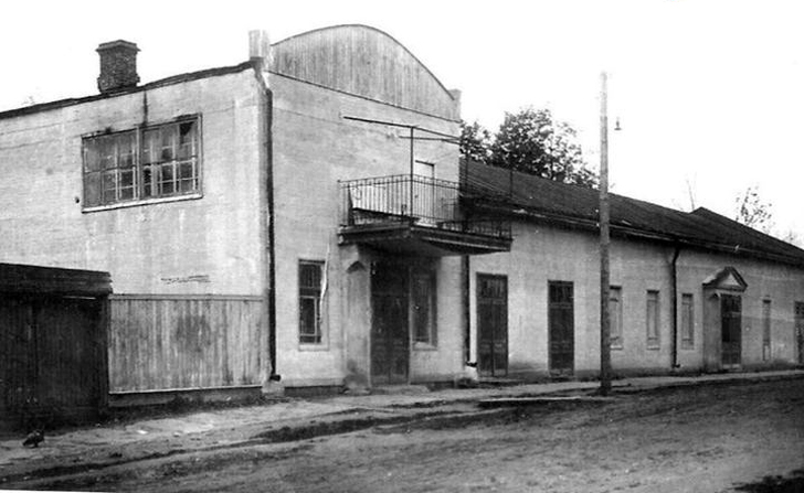 29 Здание бывшего кинотеатра Электричка 1914 год улица Театральная