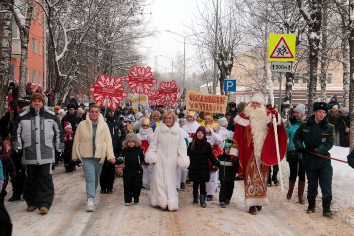 Дед Мороз на клинском, сказочном карнавале (фото В.Кузьмин, декабрь, 2021)