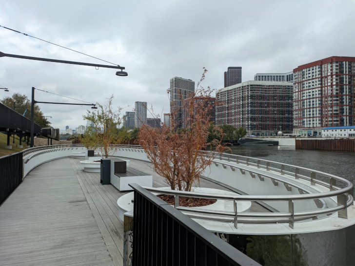 Бережковская набережная, Москва (фото Олег Д., сентябрь, 2023)