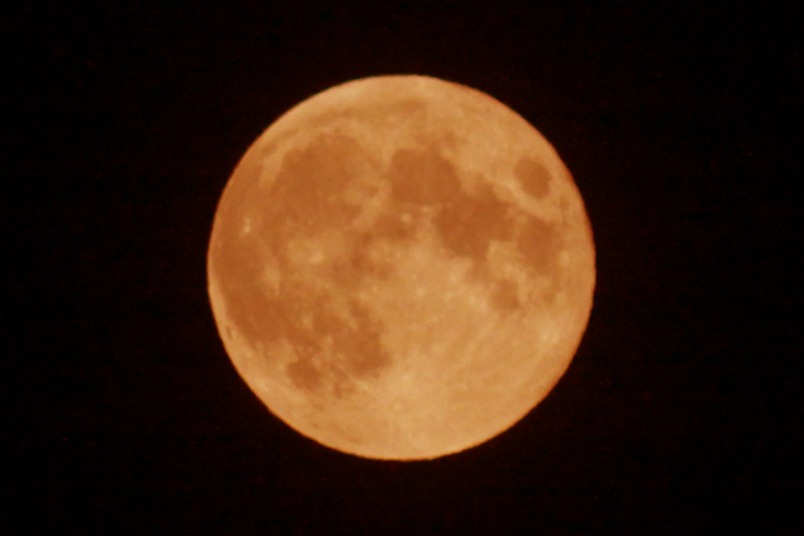 Луна (фото из архива В.Кузьмина)