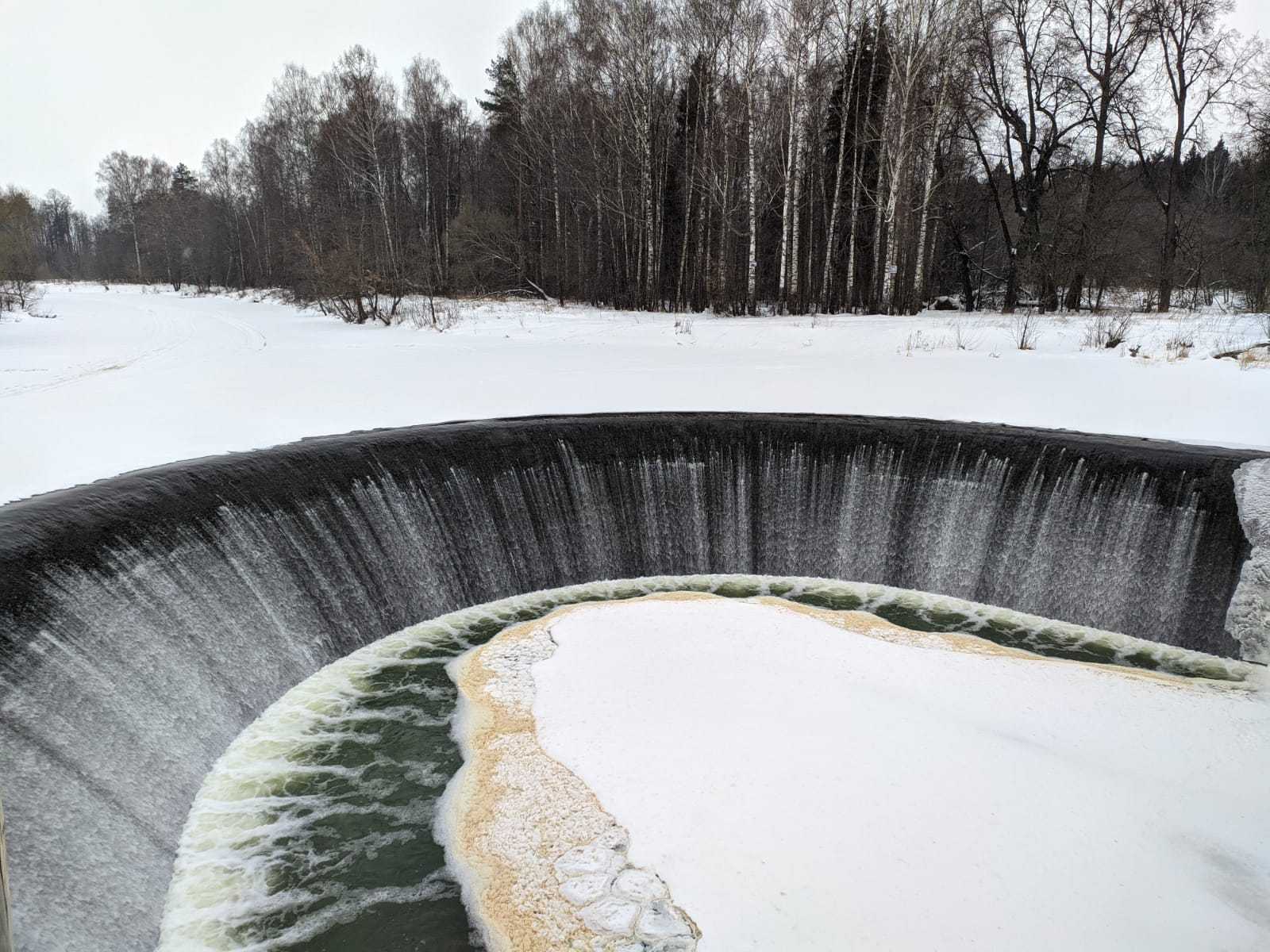Ярополецкая ГЭС (фото Олег.Д, январь, 2022)