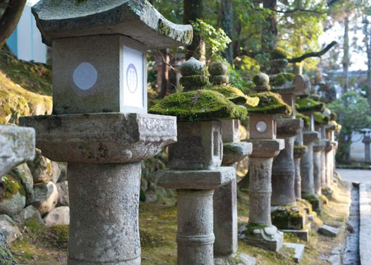 Традиционные японские фонари предназначены не столько для освещения, сколько для выполнения эстетической и энергетической функции. © japanobjects
