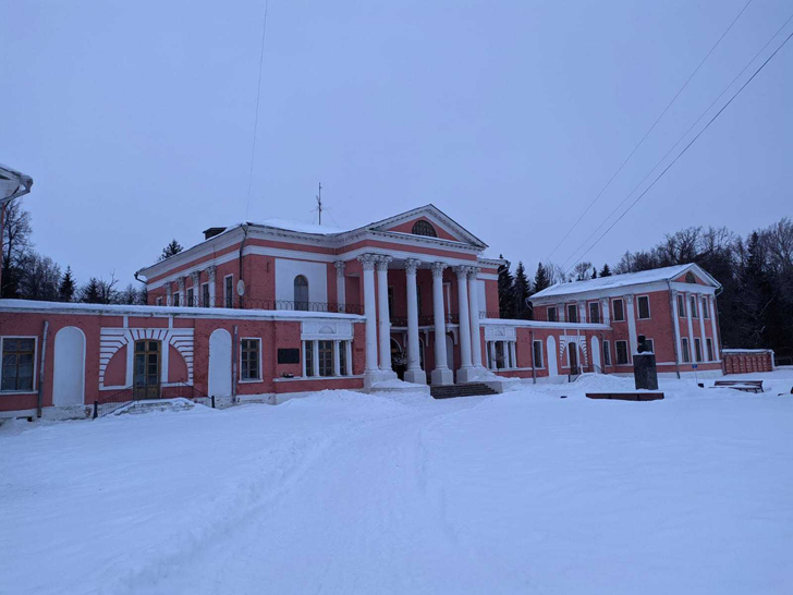 Лечебно-оздоровительный пансионат в селе Ярополец (фото Олег Д., январь, 2022)