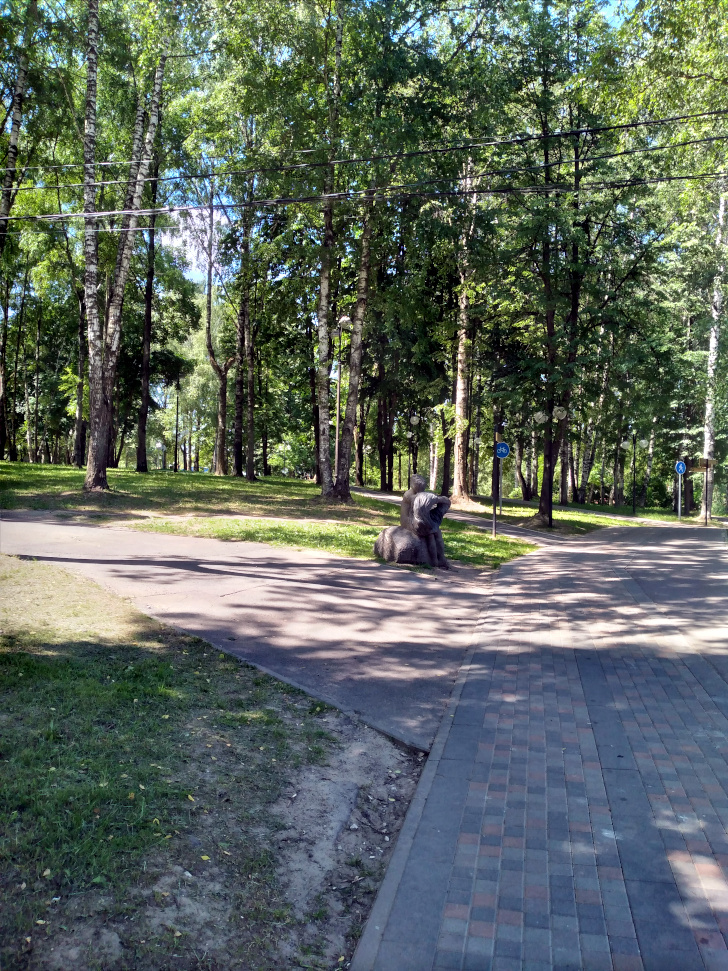 г.Клин, Сестрорецкий парк (фото из архива сайта infoce-klin.ru)