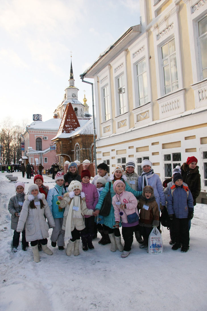 На улице Великого Устюга. Поездка к Деду Морозу в Великий Устюг (фото В.Кузьмин, 2011 год)
