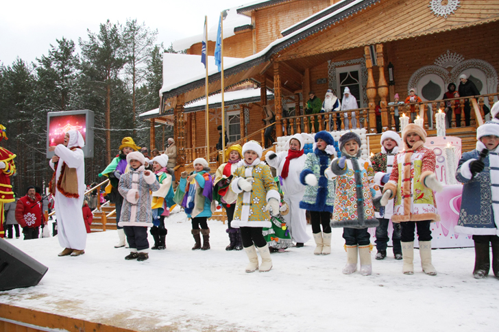 Поздравление в Вотчине. Поездка к Деду Морозу в Великий Устюг (фото В.Кузьмин, 2011 год)