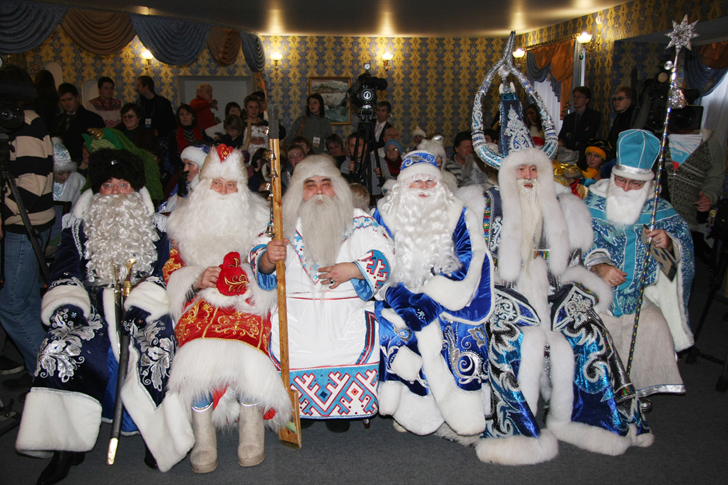 Прибывшие гости. Поездка к Деду Морозу в Великий Устюг (фото В.Кузьмин, 2011 год)