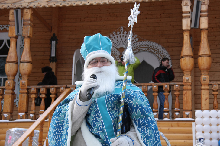 Украинский Дед Мороз Святой Николай Чудотворец. Поездка к Деду Морозу в Великий Устюг (фото В.Кузьмин, 2011 год)