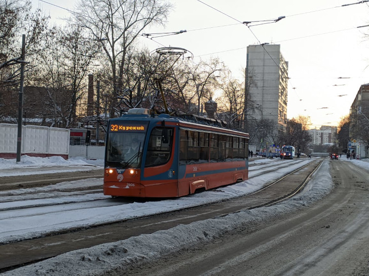 Трамвай (фото Олег Д., январь, 2024)