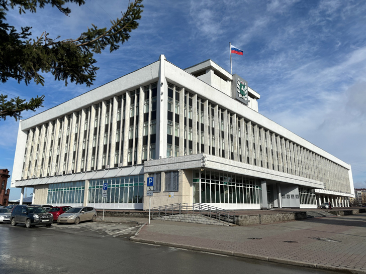 Город Томск (фото Олег Д., апрель, 2024)