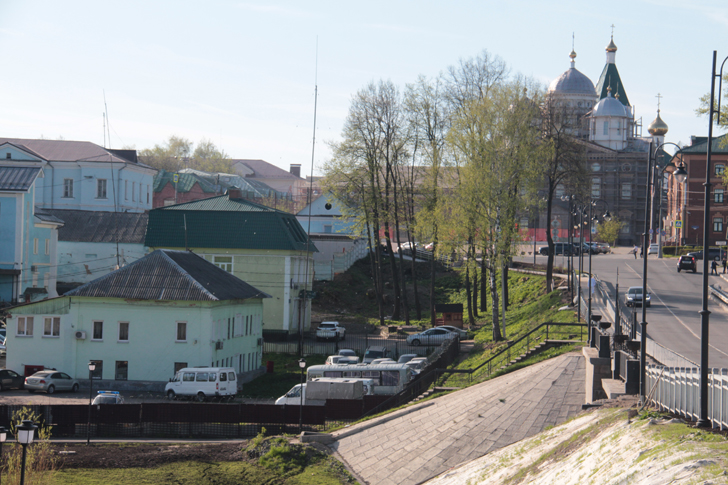 Город Клин, Советская площадь, Троицкий собор (фото В.Кузьмин, май, 2024)