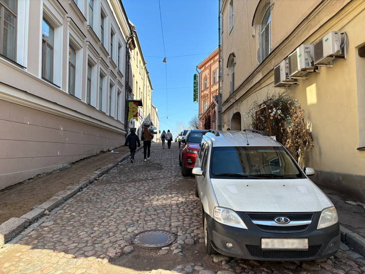 Ленинградская область, город Выборг (фото Олег Д., апрель, 2024)