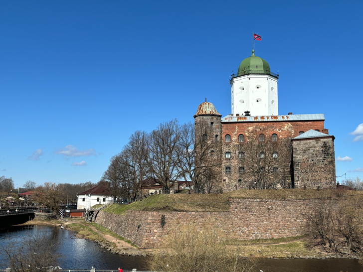 Ленинградская область, город Выборг (фото Олег Д., апрель, 2024)