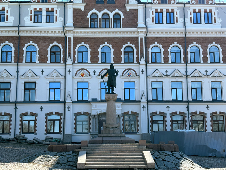 Ленинградская область, город Выборг (фото Олег Д., апрель, 2024)