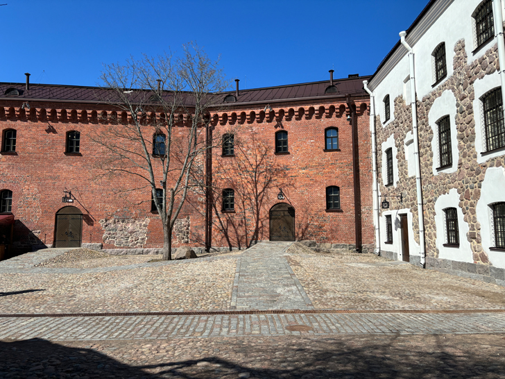 Ленинградская область, город Выборг (фото Олег Д., апрель, 2024)