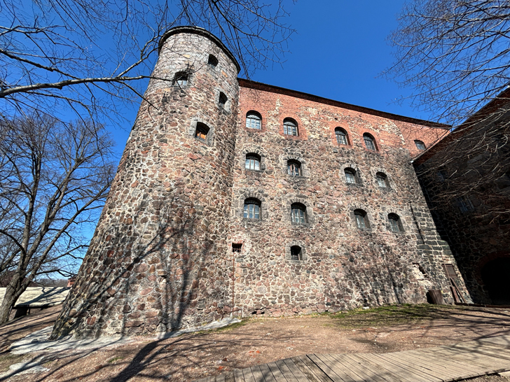 Ленинградская область, город Выборг (фото Олег Д., апрель, 2024)