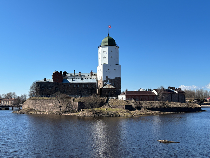 Ленинградская область, город Выборг (фото Олег Д., апрель, 2024)