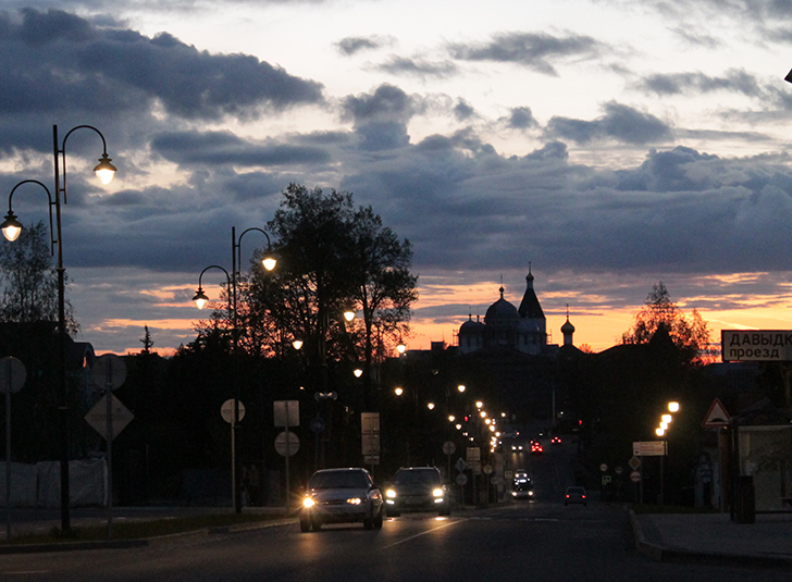 Город Клин, ул.Чайковского (фото В.Кузьмин, октябрь, 2024)