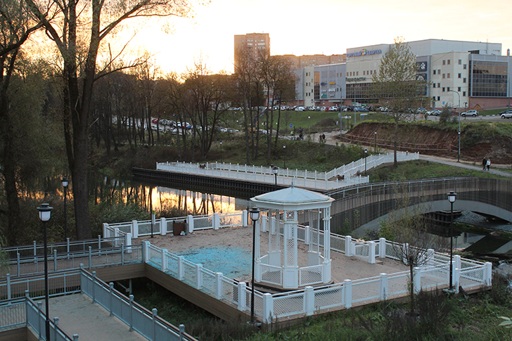 Город Клин, ул.Чайковского (фото В.Кузьмин, октябрь, 2024)