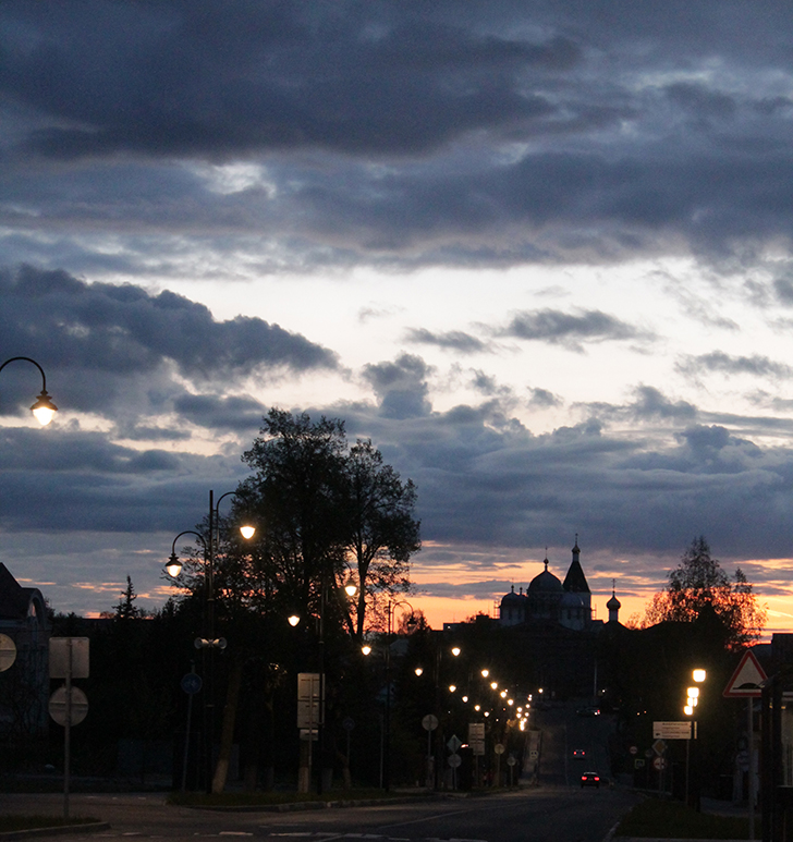 Город Клин, ул.Чайковского (фото В.Кузьмин, октябрь, 2024)