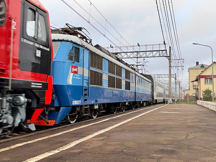 Поезд «Аврора» (фото Олег Д., ноябрь, 2024)