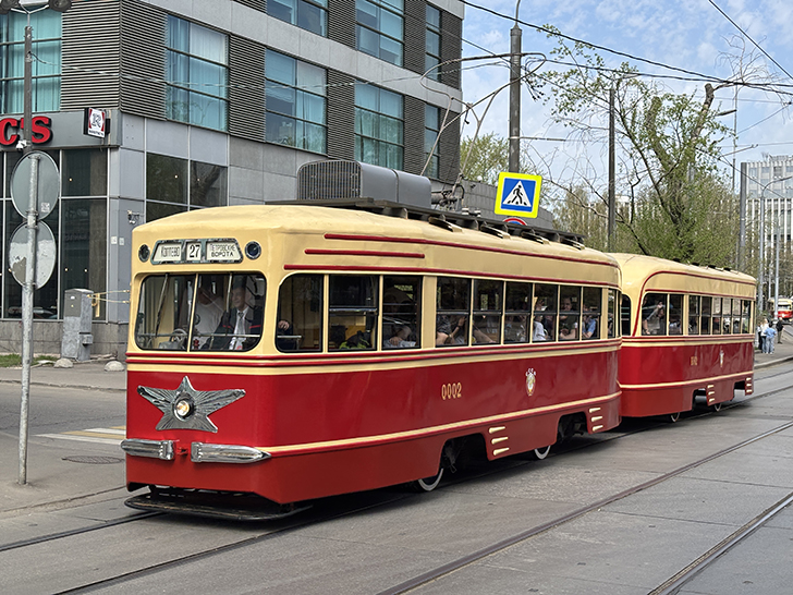 Фото Олег Д. (Москва, апрель, 2025)