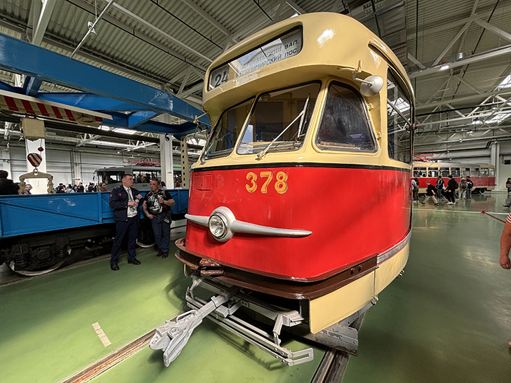 Фото Олег Д. (Москва, апрель, 2025)