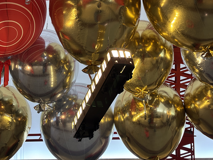 Украшенная станция Трубная (фото Олег Д., Москва, май, 2025)