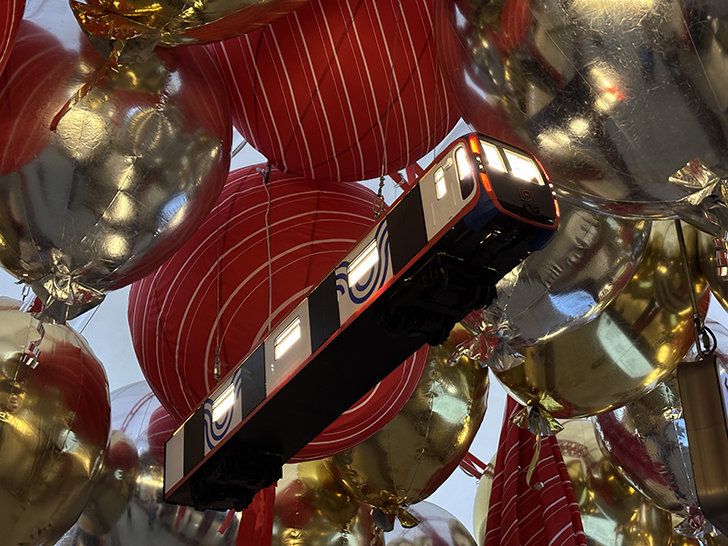 Украшенная станция Трубная (фото Олег Д., Москва, май, 2025)