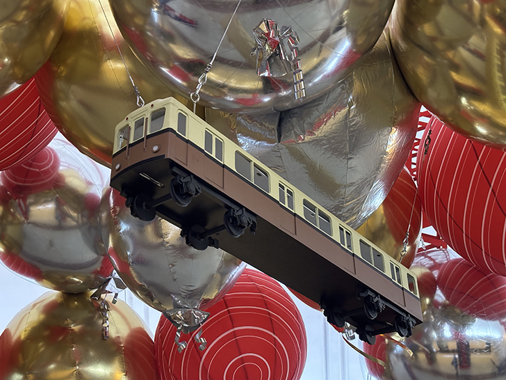 Украшенная станция Трубная (фото Олег Д., Москва, май, 2025)