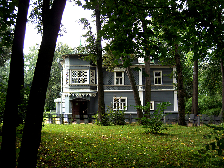 Музей-заповедник П.И.Чайковского (фото Василий Кузьмин, 2015 год)