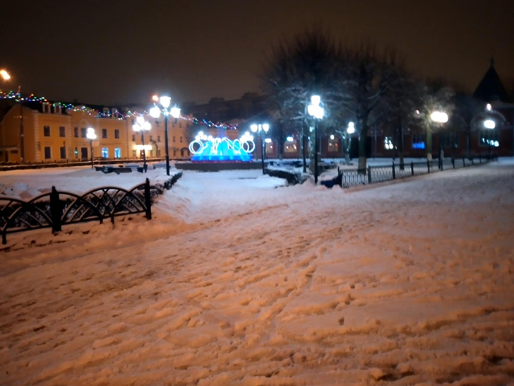 Фонтан «Девочка грибница», «Торговые ряды», зима 2020/2021 год (фото из архива сайта infoce-klin.ru)